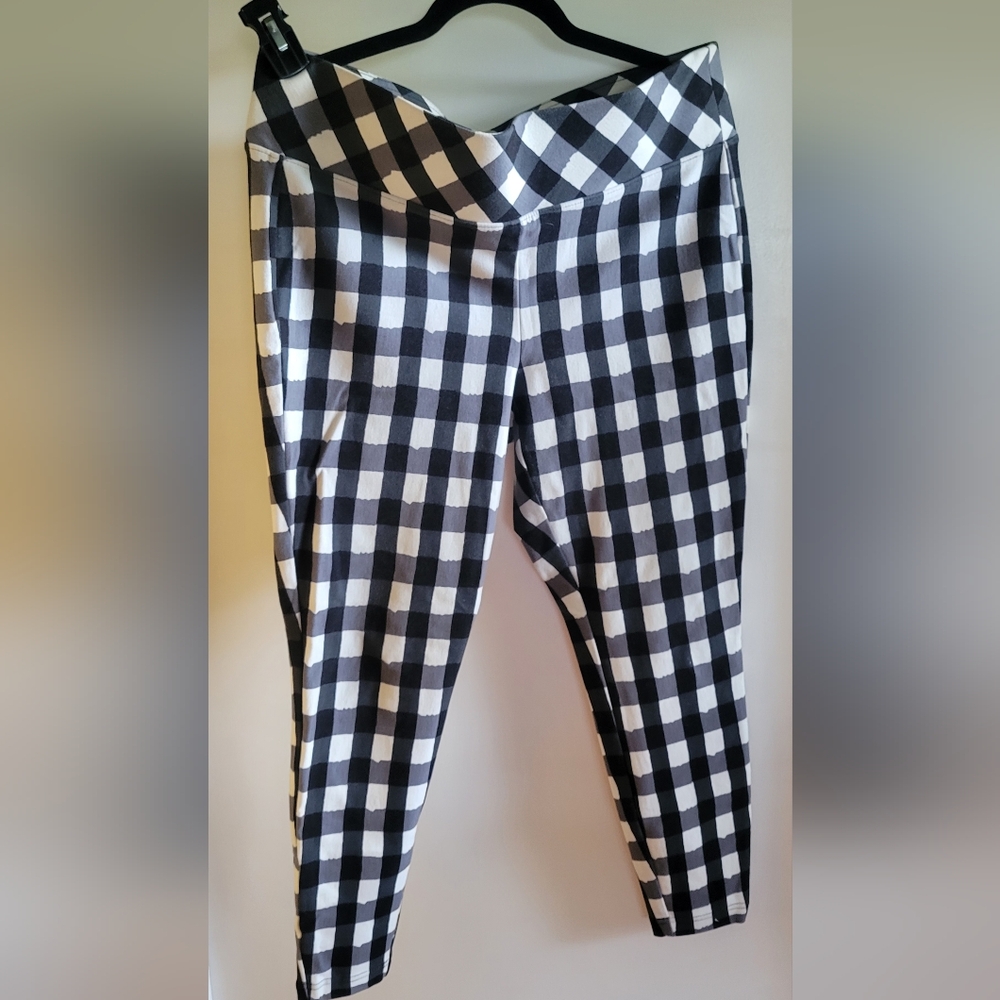 Torrid Black and White Checkered Pants